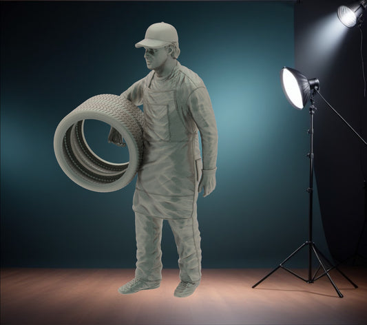 MM1115 Man Carrying Tyres A